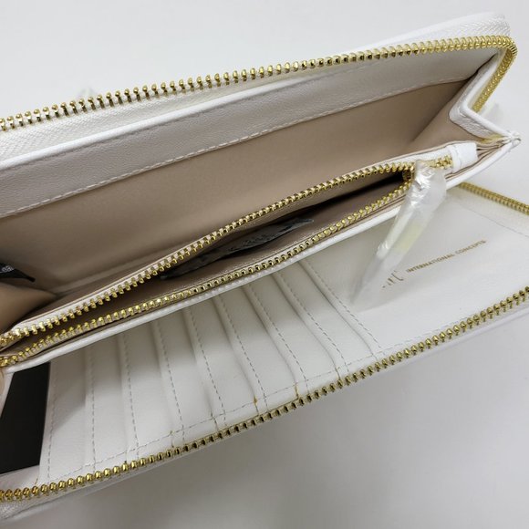 Hazell Zip Around Wristlet - Picture 3 of 6